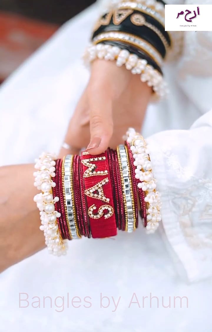 CUSTOMIZE NAME BANGLES SET.